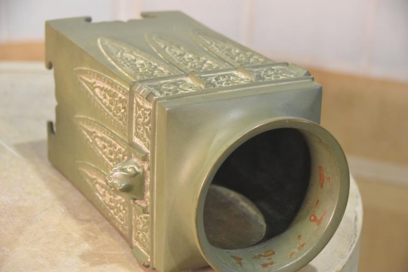 Green Patina Bronze Usubata Ikenobu Vase Width:193mm - Image 7