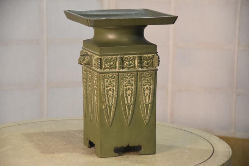 Green Patina Bronze Usubata Ikenobu Vase Width:193mm