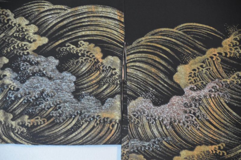Vintage Japanese Silk Haori Jacket with Waves - Image 2