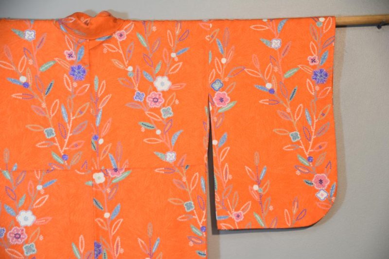 Fine Detail Japanese Silk Kimono - Image 3