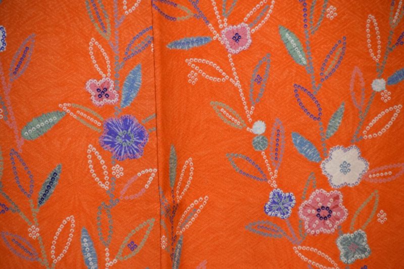 Fine Detail Japanese Silk Kimono - Image 2