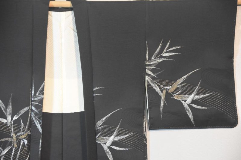 Black Metalic Thread Silk Haori Jacket - Image 4