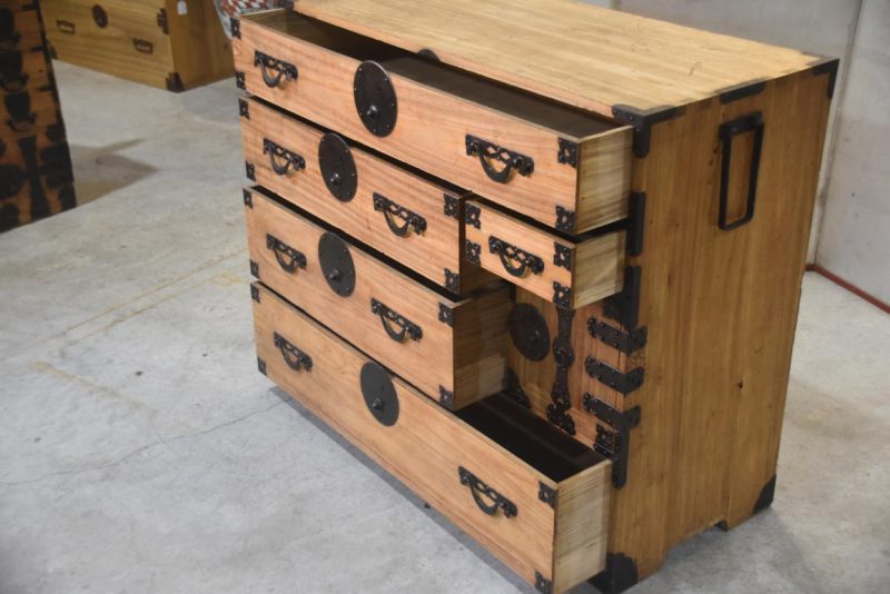 Antique Yonazawa Clothing Chest Tansu Width:1060mm - Image 10