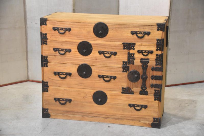 Antique Yonazawa Clothing Chest Tansu Width:1060mm