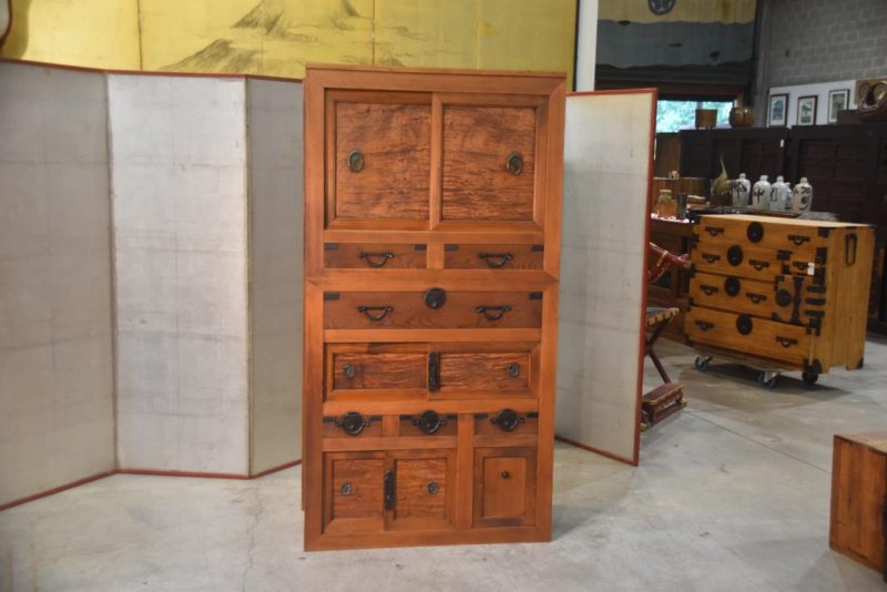 A 2 Section Hikone Region Merchants Chest Width925mm - Image 4