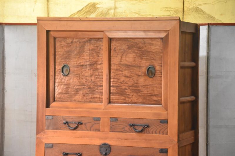 A 2 Section Hikone Region Merchants Chest Width925mm - Image 2
