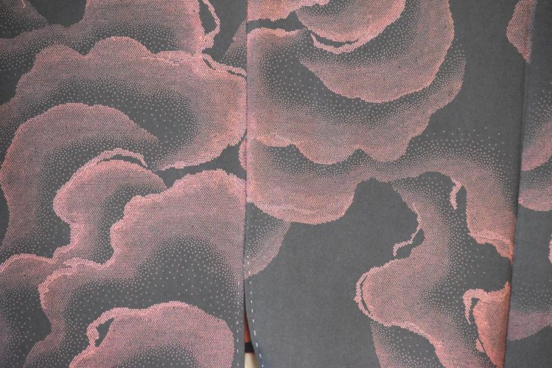 Black with Red Cloud Pattern Japanese Silk Haori Jacket - Image 4