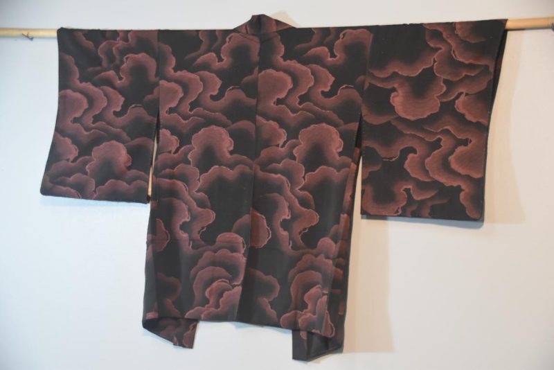 Black with Red Cloud Pattern Japanese Silk Haori Jacket - Image 7