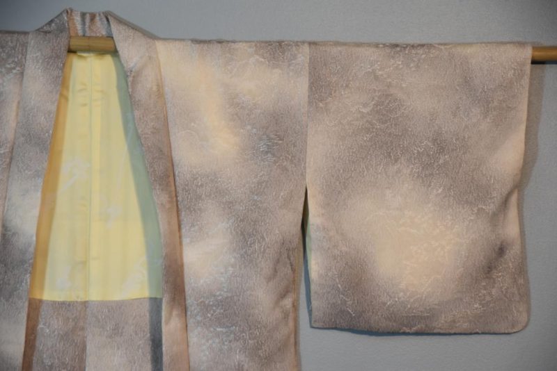 Soft Silvery Grey Japanese Silk Haori Jacket - Image 5