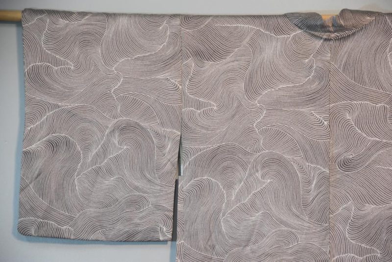 Silvery Grey Wave Japanese Silk Haori Jacket - Image 9
