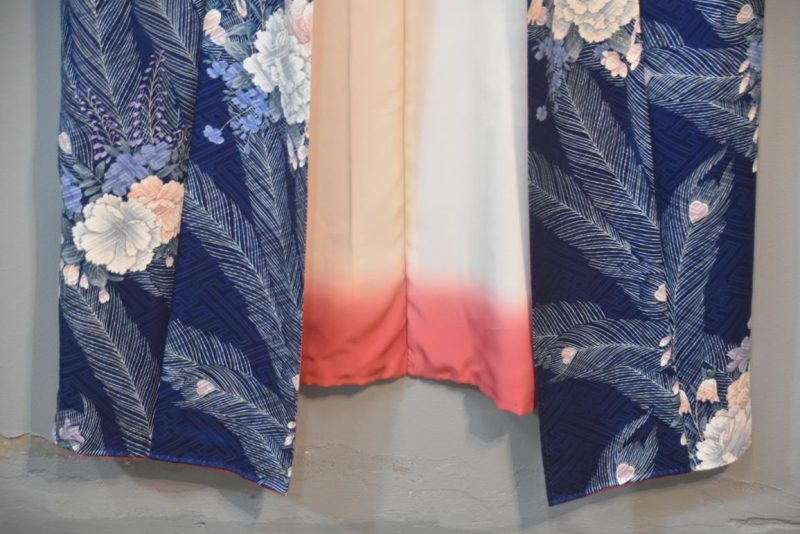 Peacock Feather and Flowers Japanese Vintage Silk Kimono - Image 8
