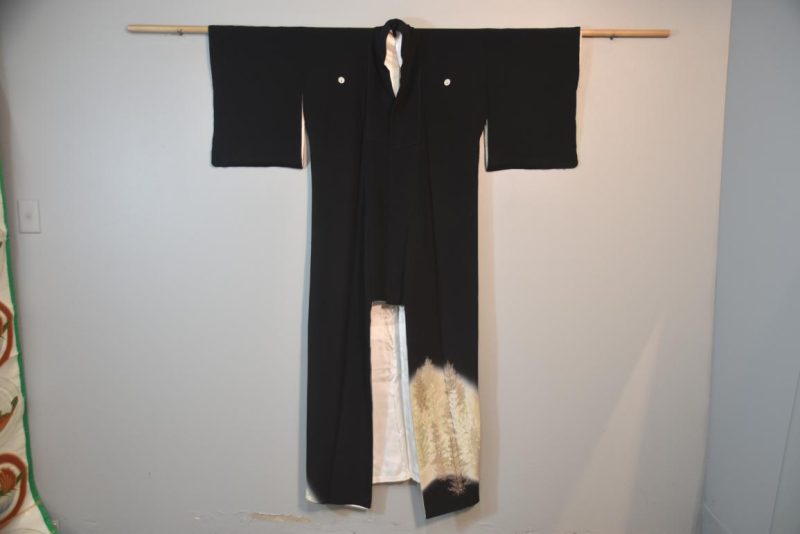 Pinetree Tomosode Vintage Japanese Silk Kimono - Image 3