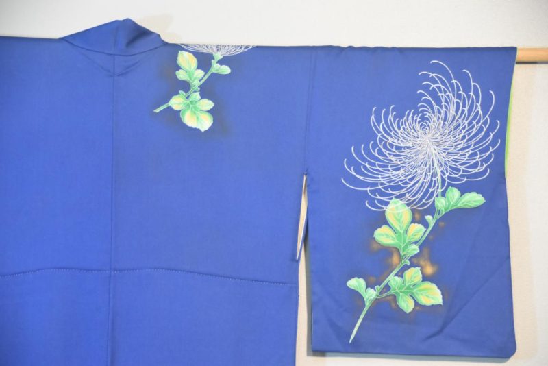 Chrysanthemum Blue Japanese Vintage Silk Kimono - Image 10