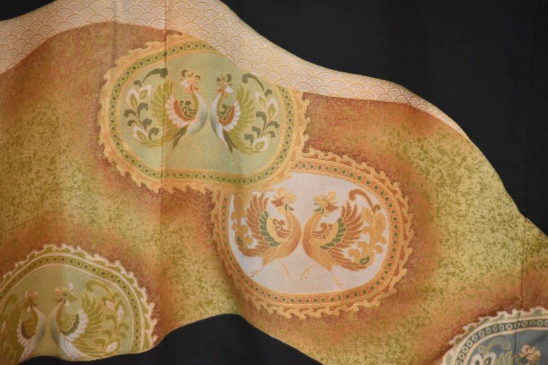 Embroidered Japanese Vintage Silk Kimono - Image 11