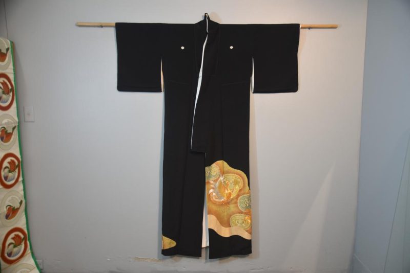 Embroidered Japanese Vintage Silk Kimono - Image 5