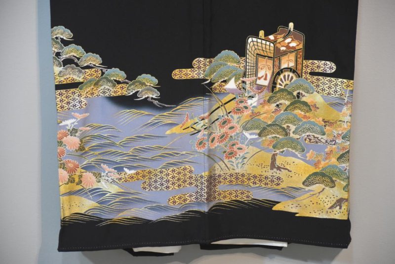 Tomosode Landscape Japanese Vintage Silk Kimono - Image 2