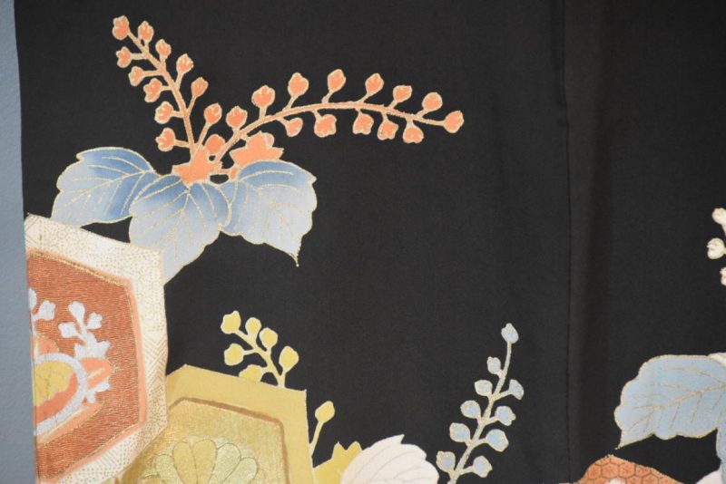 Floral Tomosode Vintage Japanese Silk Kimono - Image 10