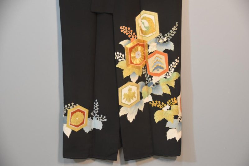 Floral Tomosode Vintage Japanese Silk Kimono - Image 4