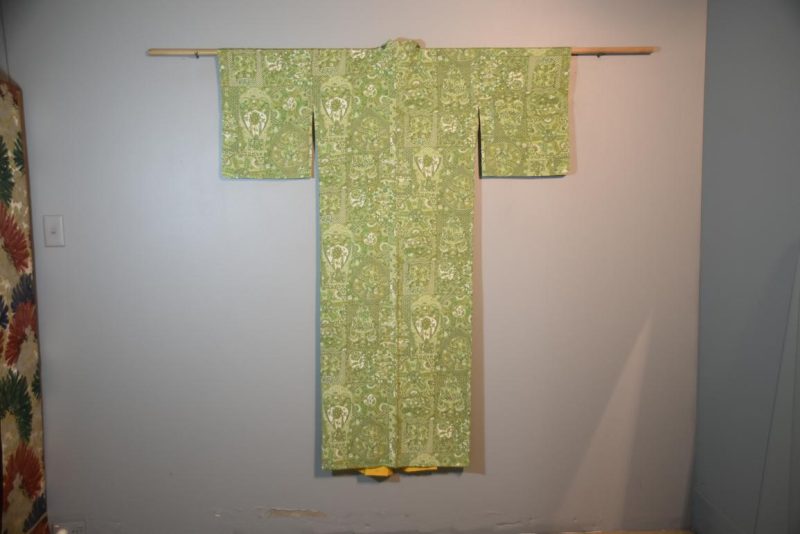 Fine Detail Japanese Silk Kimono