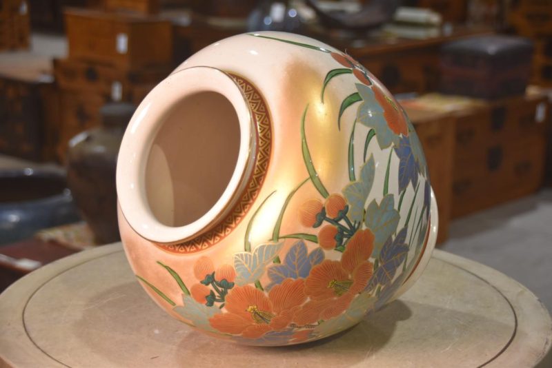Kutani Pottery Vase Width:300mm - Image 6