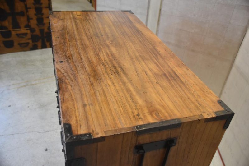 Antique Japanese Kannon Biraki Isho Tansu Clothing Chest 2 Sections Width:910mm - Image 9