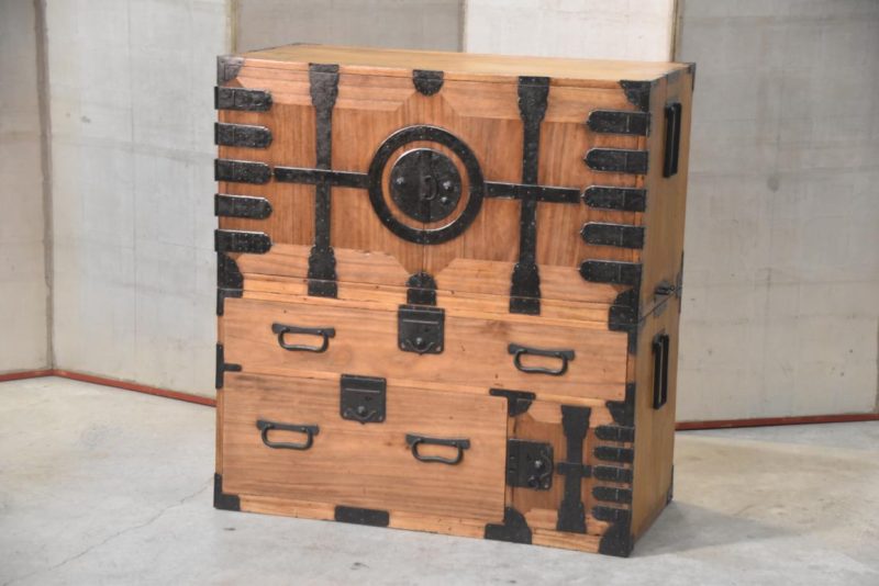 Antique Japanese Kannon Biraki Isho Tansu Clothing Chest 2 Sections Width:910mm