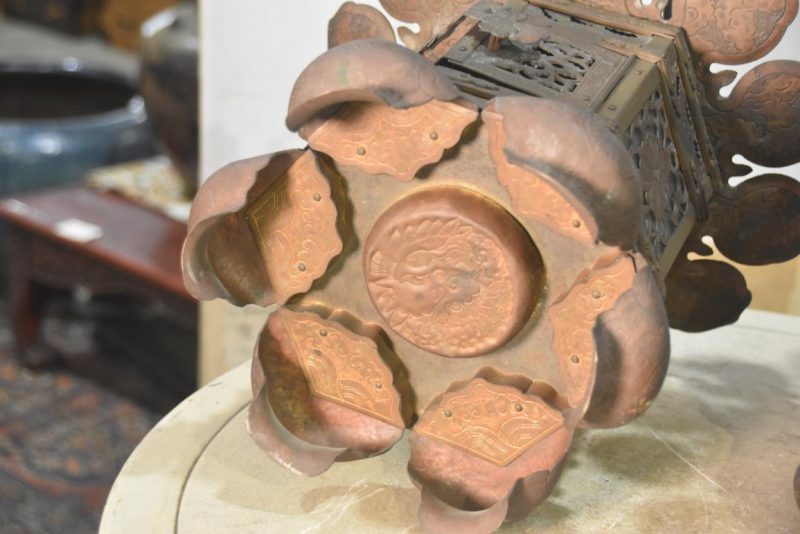 Pair of Temple Hanging Lanterns Width:610mm - Image 8