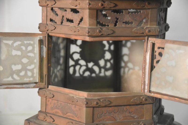 Pair of Temple Hanging Lanterns Width:610mm - Image 7
