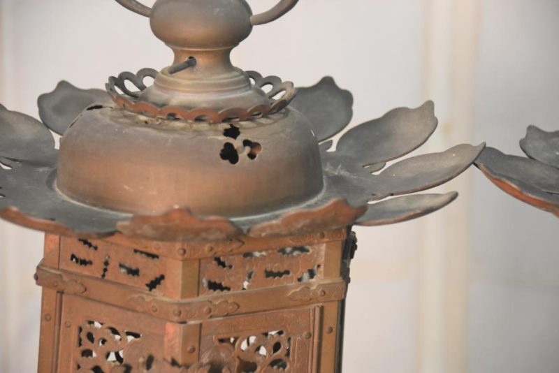 Pair of Temple Hanging Lanterns Width:610mm - Image 5
