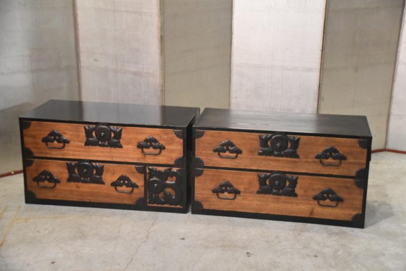 Antique Clothing Chest 2 Section Width:910mm - Image 15