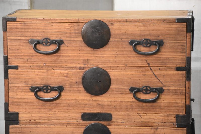 Antique Clothing Chest 4 Drawers Width:910mm - Image 4