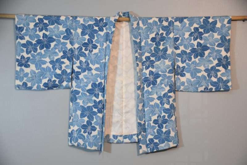 Blue and White Japanese Silk Haori Jacket - Image 3
