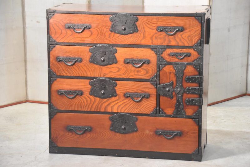 Antique Yonazawa Clothing Chest Tansu Width:1000mm - Image 4