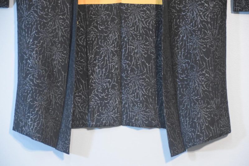Chrysanthemum Metallic Thread Japanese Silk Haori Jacket - Image 8
