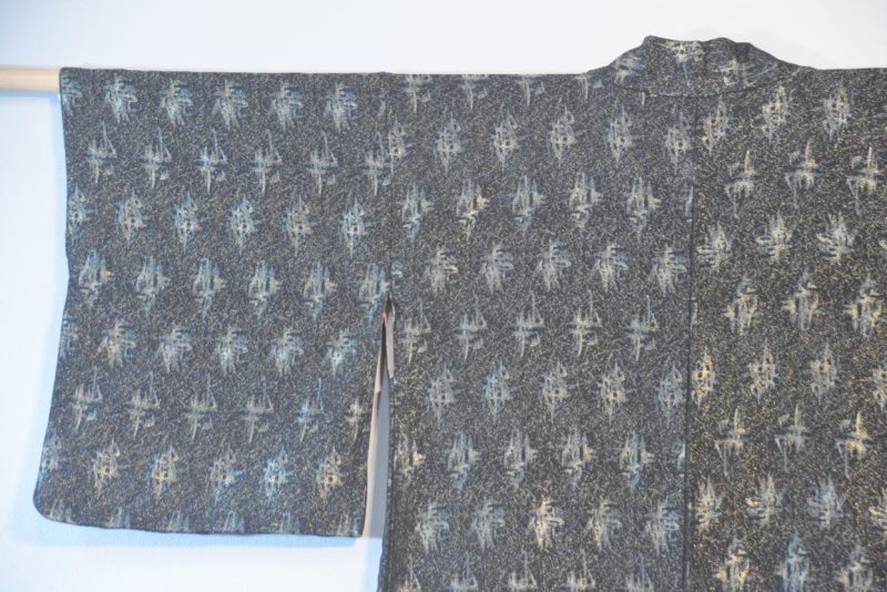Metallic Thread on Black Japanese Silk Haori Jacket - Image 9