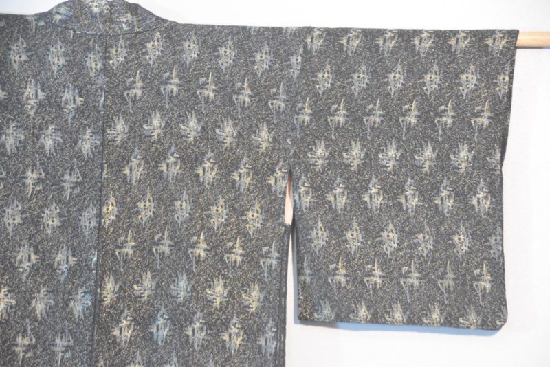 Metallic Thread on Black Japanese Silk Haori Jacket - Image 10