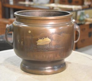 Bronze Hibachi Urn Width:330mm