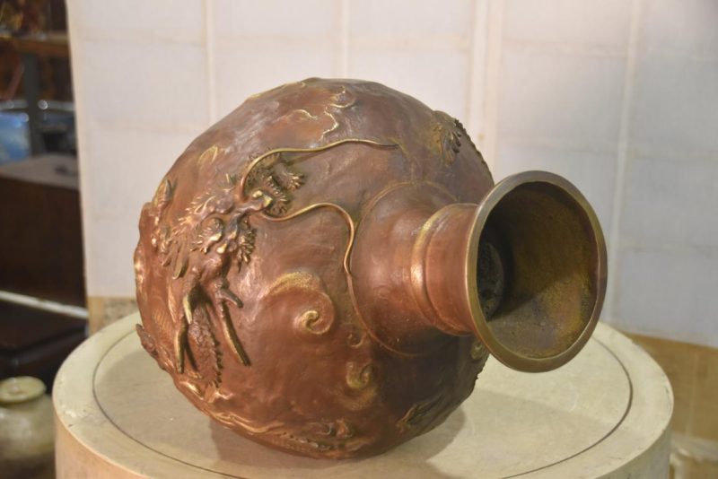 Large Japanese Bronze Dragon Vase Height:450mm - Image 7