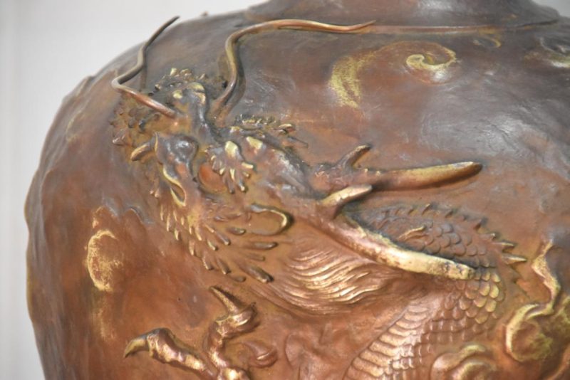 Large Japanese Bronze Dragon Vase Height:450mm - Image 2