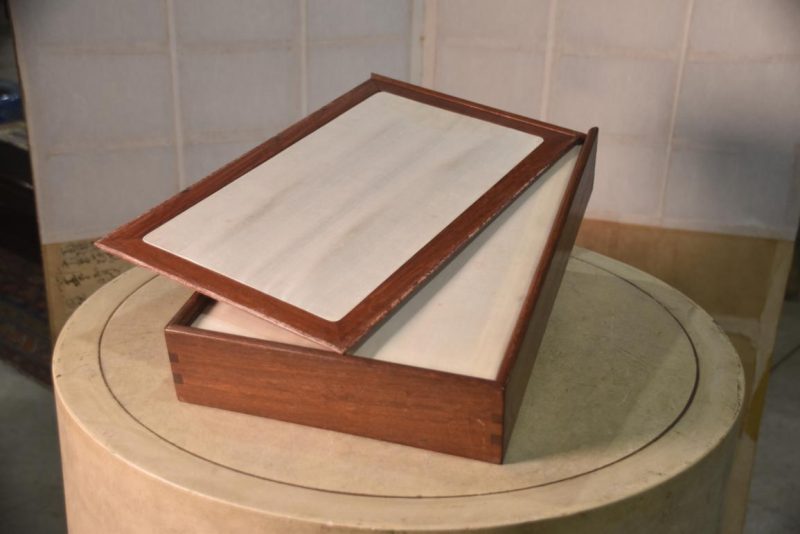 Suiban Ikebana Vase in a Chinese Box - Image 4