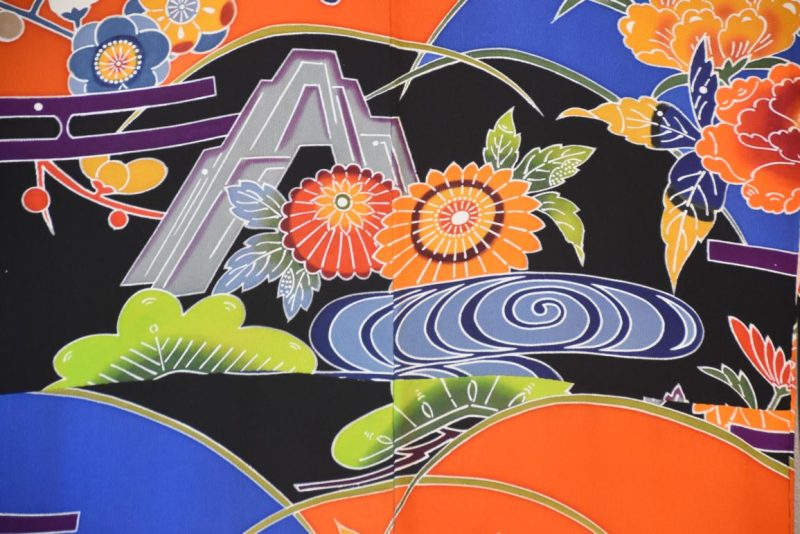 Japanese Silk Crepe Furisode Kimono - Image 2
