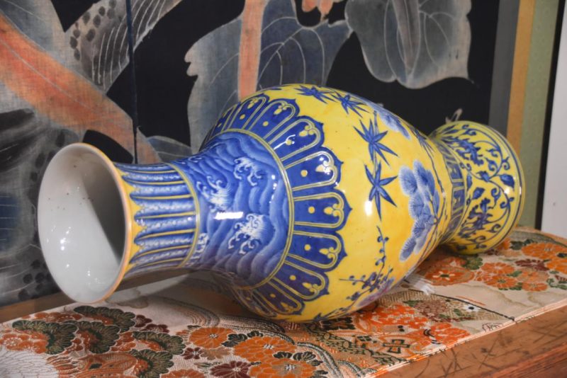 Chinese Ceramic Vase Height:560mm - Image 6