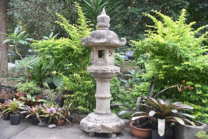 Antique Granite Garden Lantern Height:2400mm