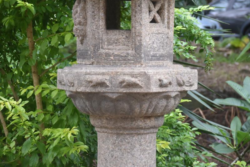 Antique Granite Garden Lantern Height:2400mm - Image 4