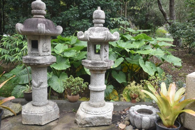 Antique Granite Garden Lantern Height:2060mm