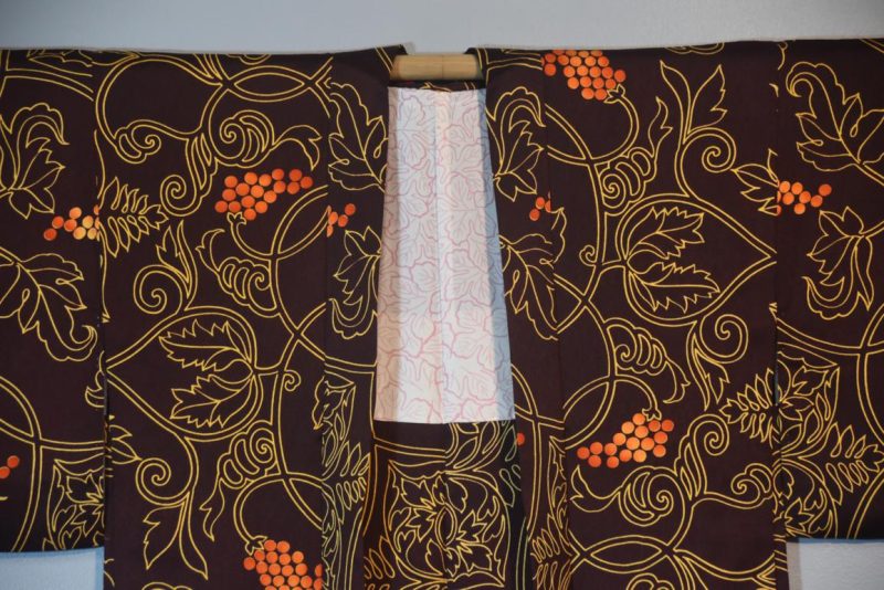 Vine and Berry Vintage Silk Haori Jacket - Image 2