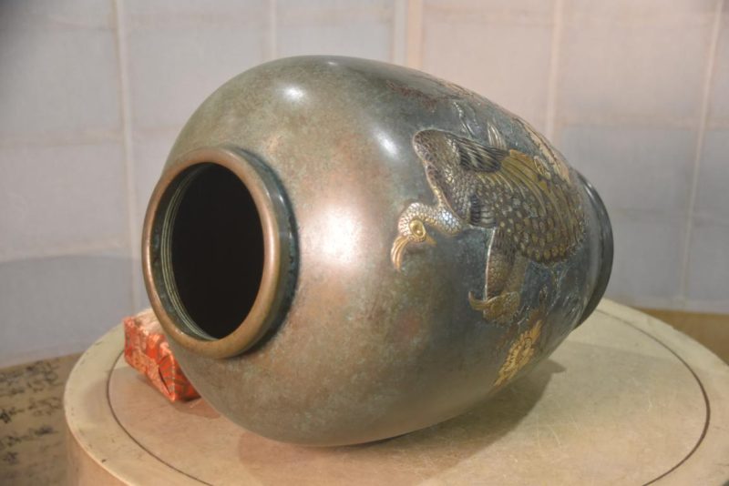 Bronze Peacock Vase Height:395mm - Image 6