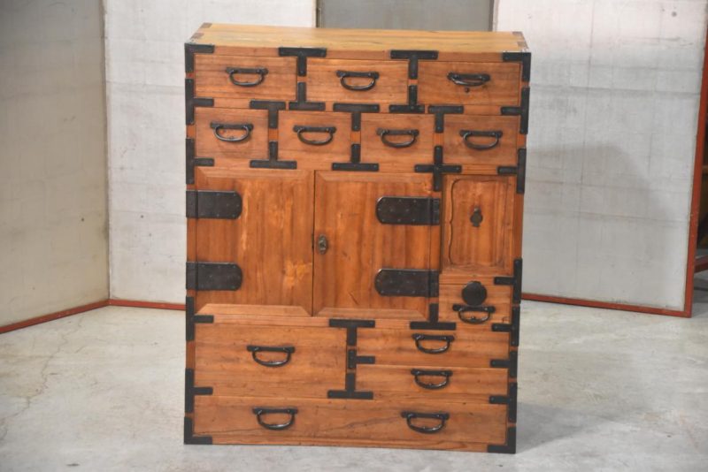Meiji Period Tokyo Region Merchant Chest Width:750mm