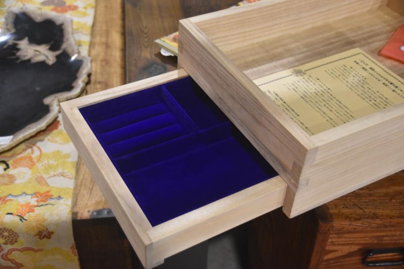 Japanese Vintage Art Storage Chest (Obi Chest)Width:1210mm - Image 11