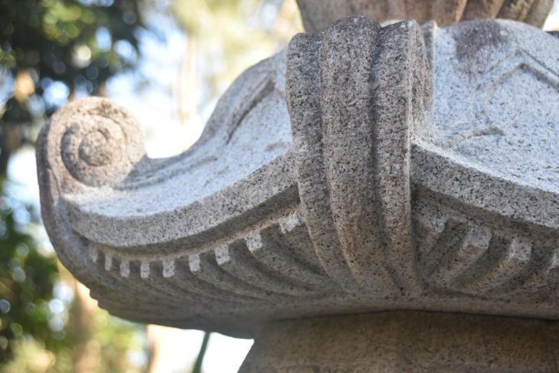 Vintage Granite Garden Lantern Height:2000mm - Image 7